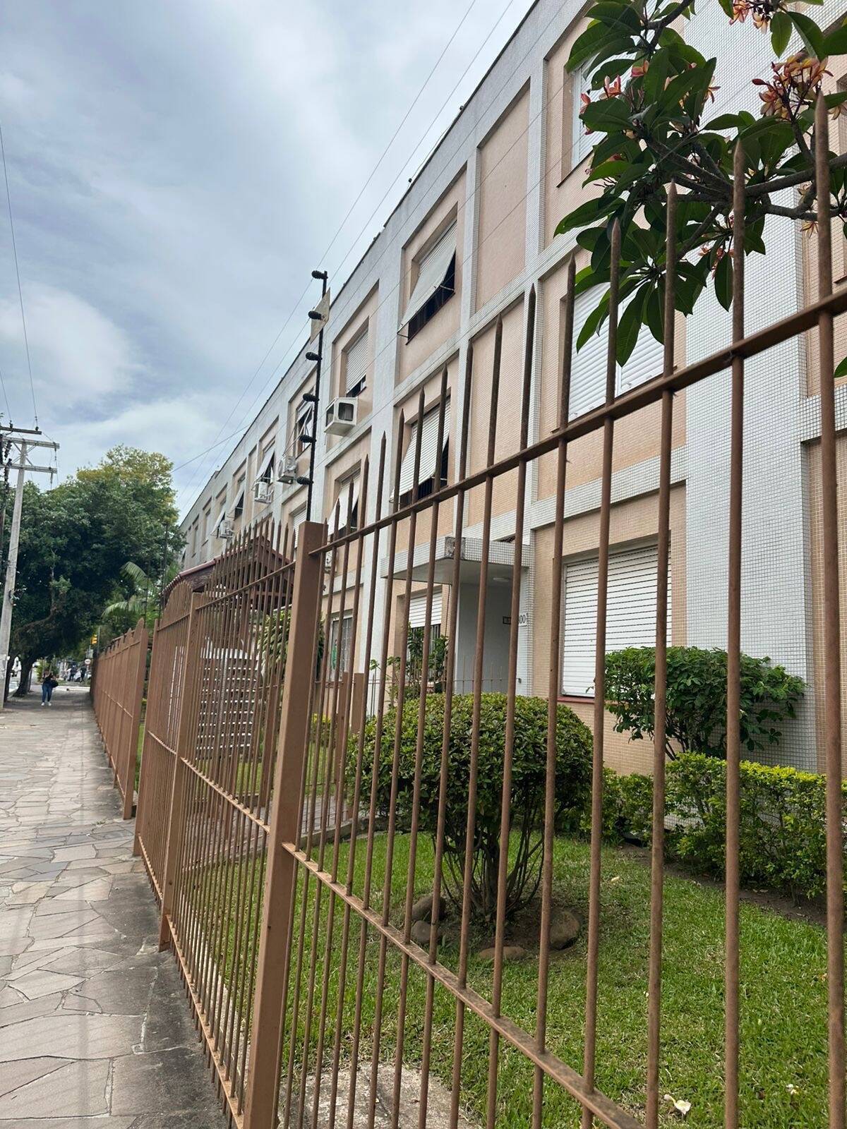 Apartamento, 211 quartos, 65 m² - Foto 2