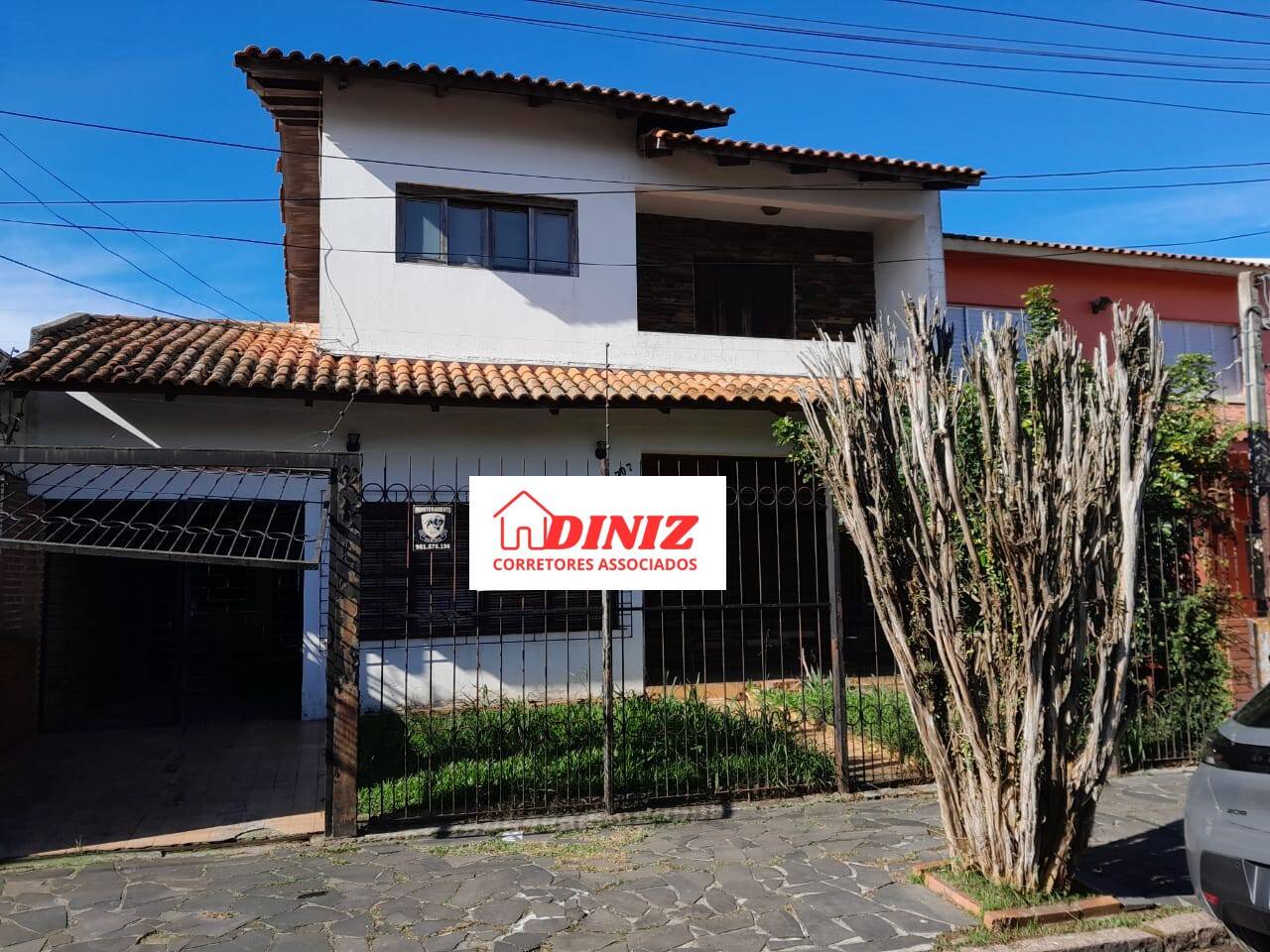 Sobrado à venda com 3 quartos, 220m² - Foto 1