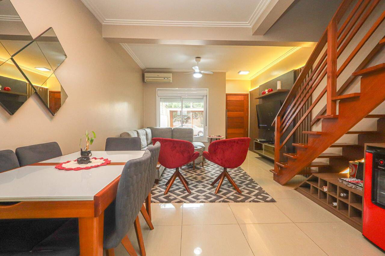 Casa à venda com 2 quartos, 82m² - Foto 2