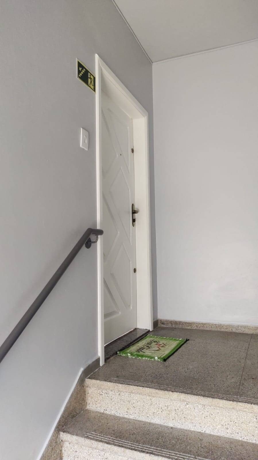 Apartamento à venda com 2 quartos, 44m² - Foto 18