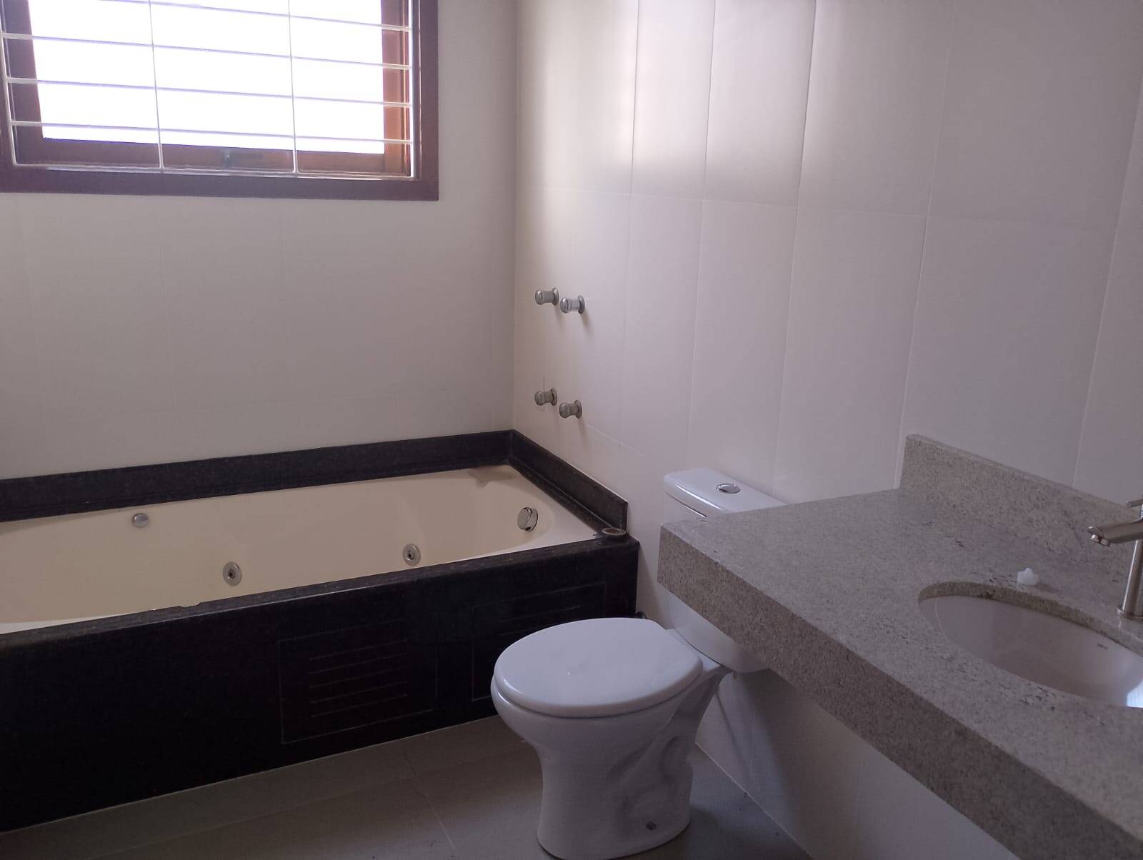 Casa, 4 quartos, 290 m² - Foto 25