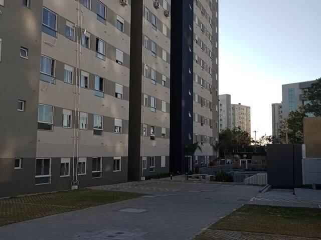 #82 - Apartamento para Venda em Porto Alegre - RS