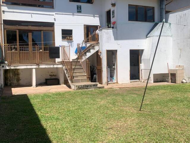 Casa para Venda em Porto Alegre - 4