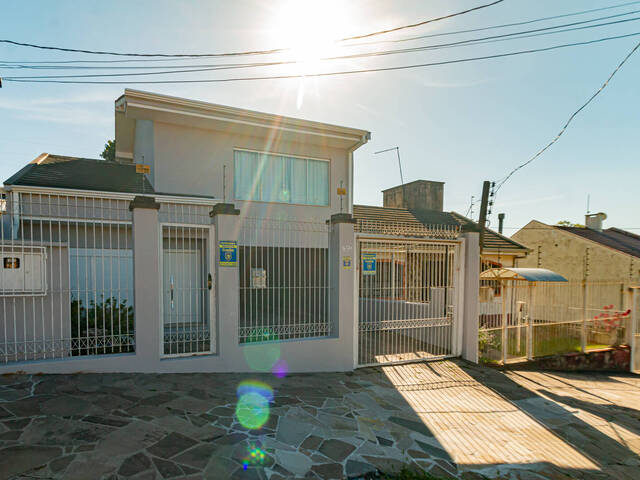 Casa para Venda em Porto Alegre - 2