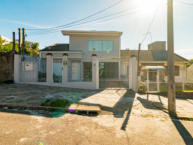 Casa para Venda em Porto Alegre - 3