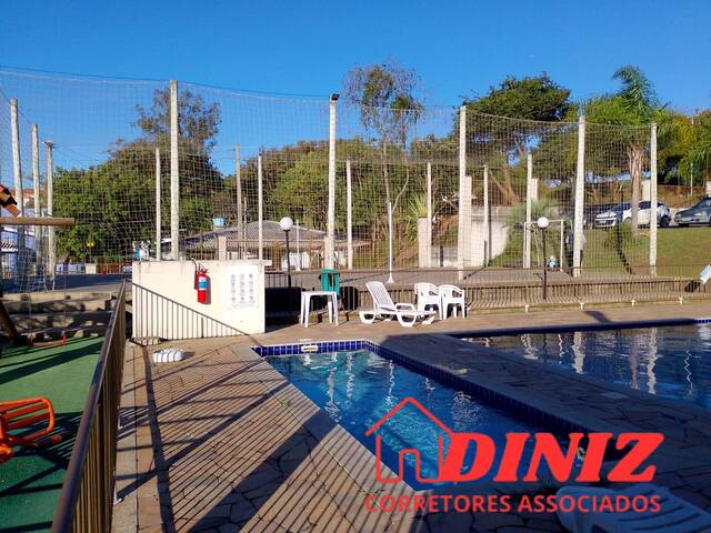 #121 - Apartamento para Venda em Porto Alegre - RS